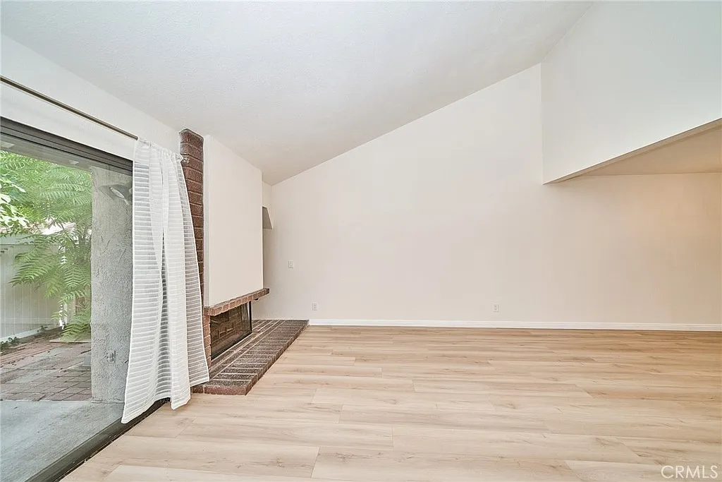3 bed, 1485 sqft, $3,600 — Photo 4