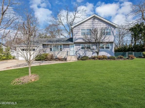 485 Freehold Street, Oakhurst, NJ 07755