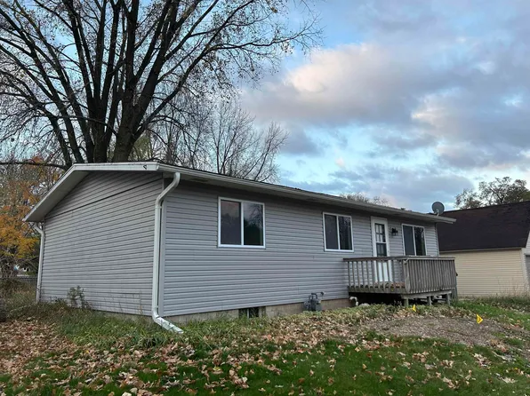 738 Martin St, Mauston, WI 53948
