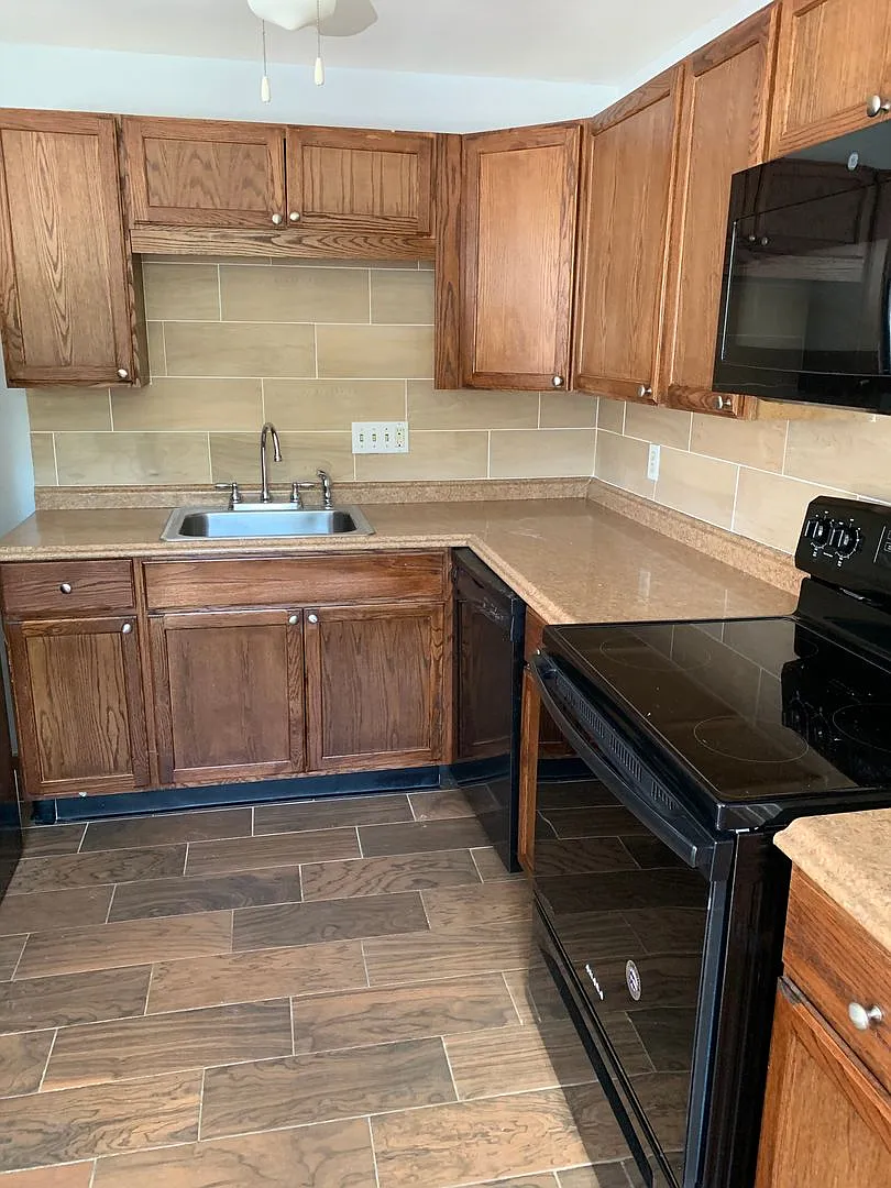Kensington Apartments — Photo 4
