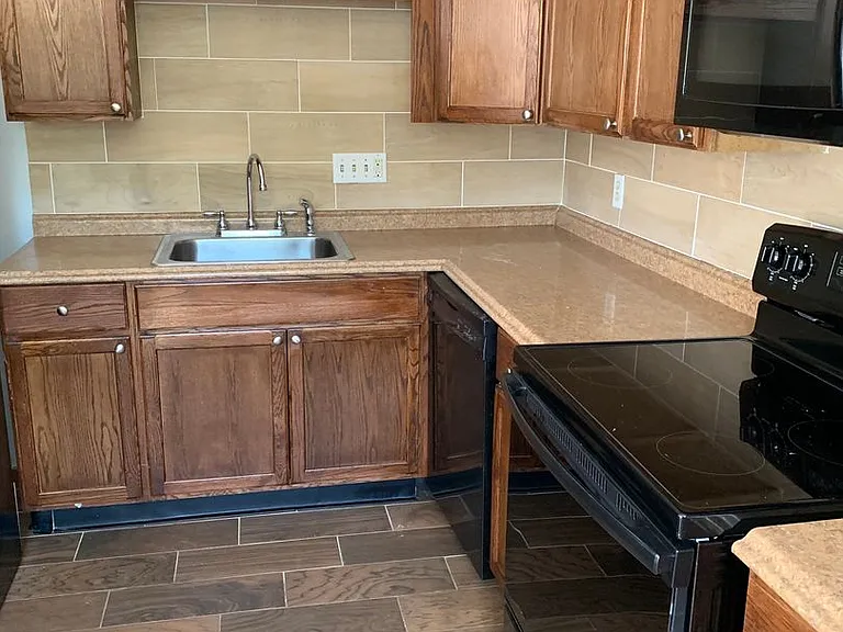 Kensington Apartments — Photo 3