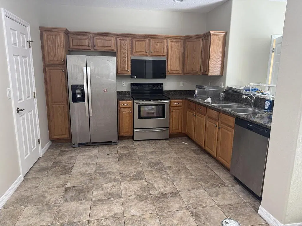 6228 Parkside Meadow Dr — Photo 4