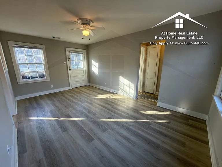 709 N 7th St — Photo 3