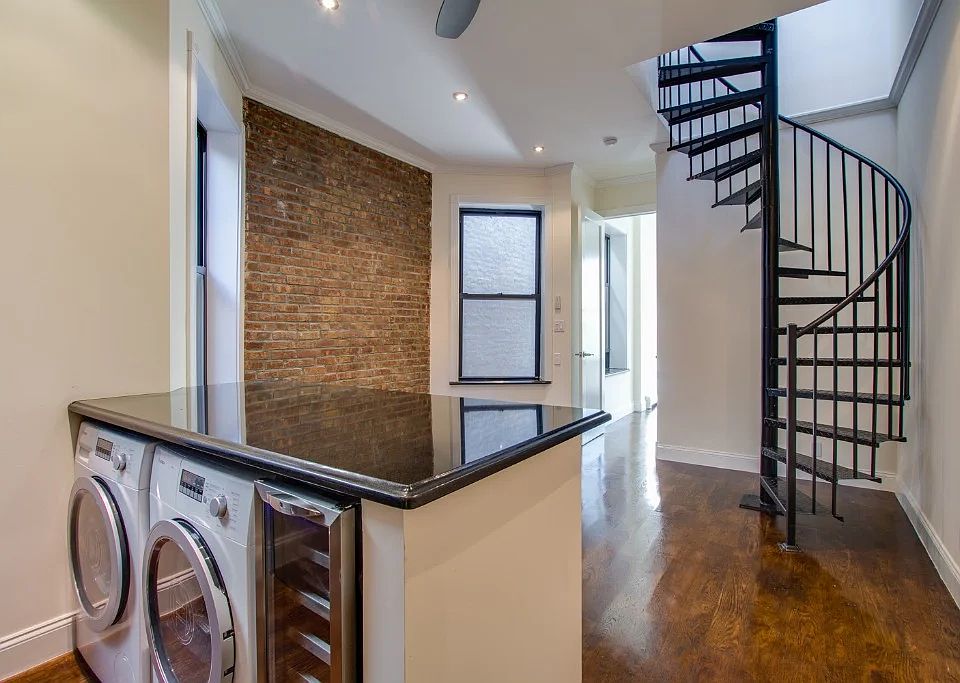 1st image of 15 W 103rd St #Penthouse C5