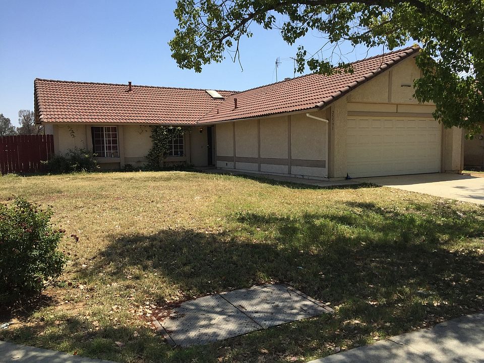 1st image of 25591 Fir Ave