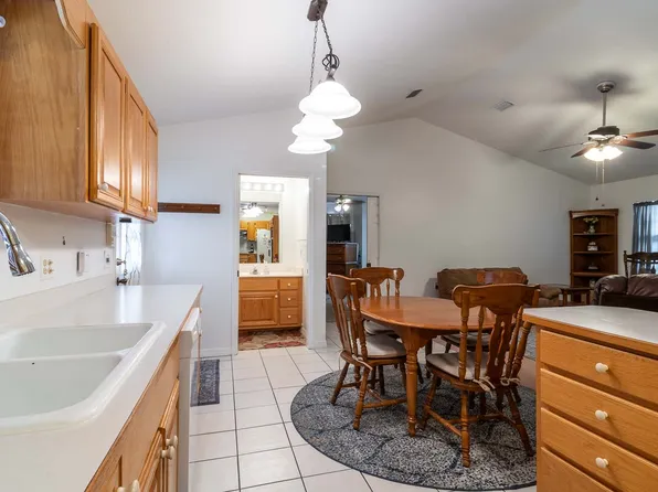 300 SW Brighton Ct, Fort White, FL 32038