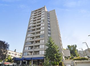 1228 Nicola St #608, Vancouver, BC V6G 2Y6