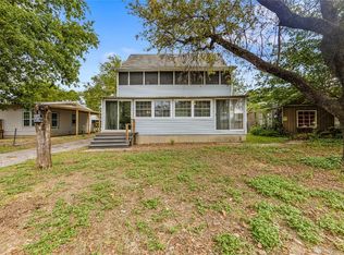 6868 Briar Rd, Azle, TX 76020