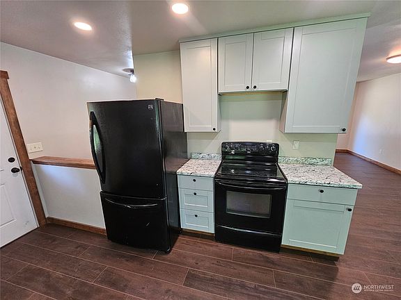 5th image of 724 S Antwine Street
