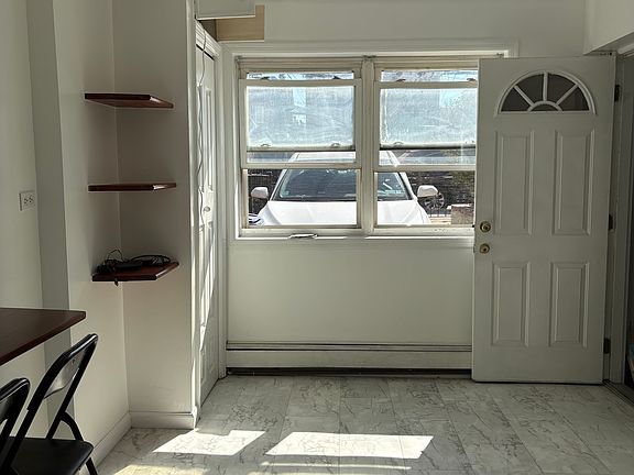 5th image of 1815 Nereid Ave #1