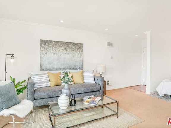 4th image of 904 Peninsula Ave APT 402