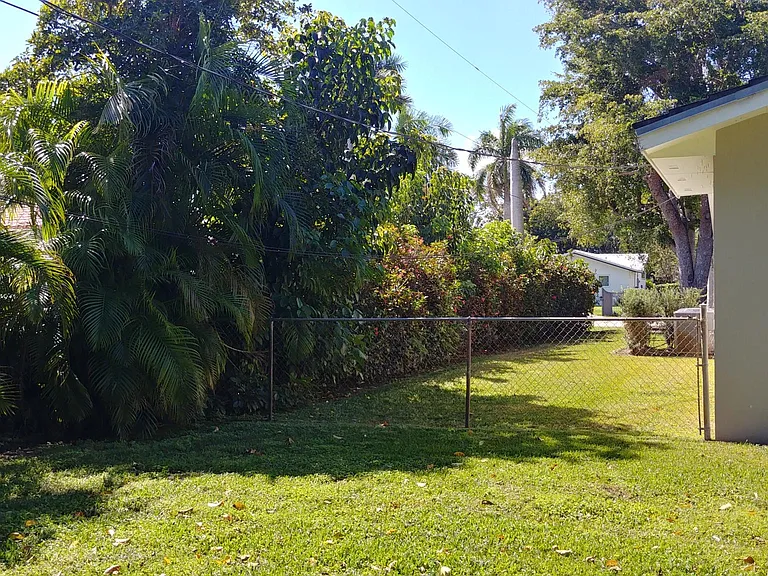 11205 SW 72nd Ave — Photo 13