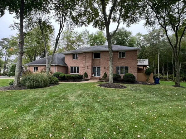 14 Justin Ct, Voorhees, NJ 08043