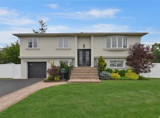 201 N Kings Ave FLOOR 1, Massapequa, NY 11758