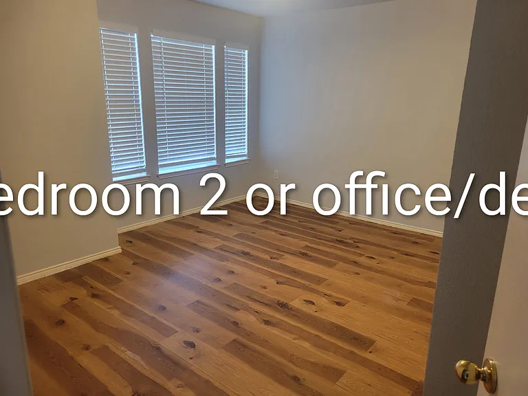 9105 Warren Dr — Photo 24