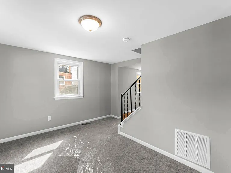 1111 Balboa Ave — Photo 15