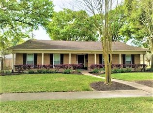 5815 Rutherglenn Dr, Houston, TX 77096