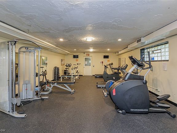 3rd image of 11850 Edgewater Dr APT 309