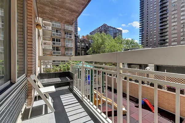 Rented by Brown Harris Stevens | media 8