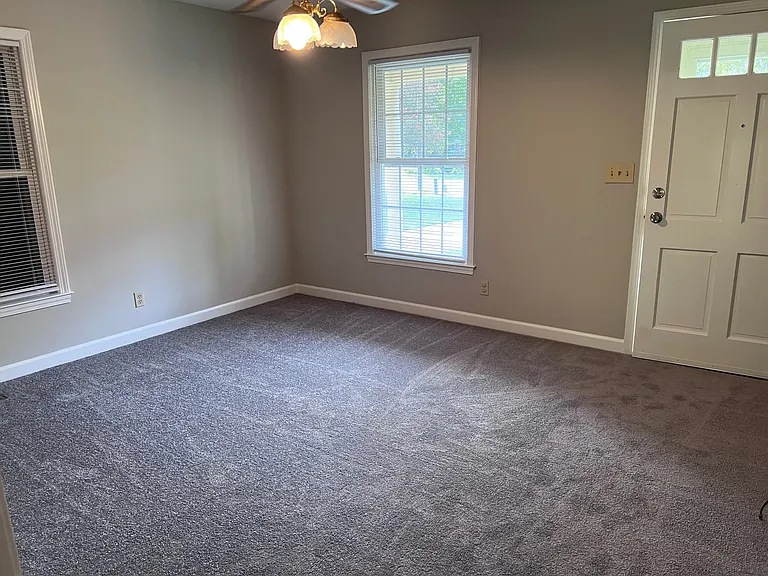 3804 W Allen St — Photo 3