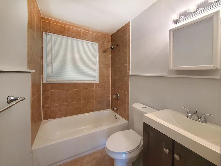 310 Lincoln St SW — Photo 19
