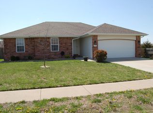 2104 E Haley St, Republic, MO 65738