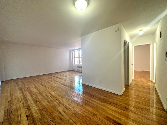 4th image of 144-77 41st Ave #318