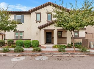 860 S Pheasant Dr, Gilbert, AZ 85296