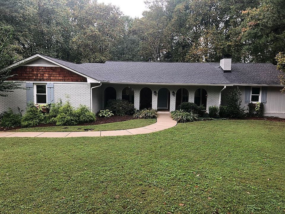 1st image of 3528 Lake Dr SE