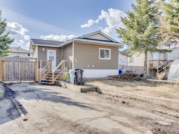 244 SE Cokerill Cres, Wood Buffalo, AB T9K 2J2