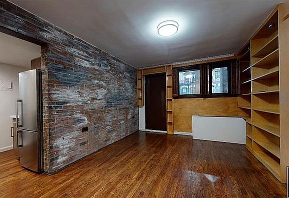 4th image of 155 E 88th St APT 1D