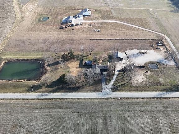 2nd image of 25726 S Lohman Rd