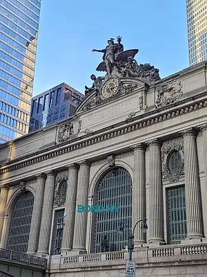 Rented by Bond New York | media 3