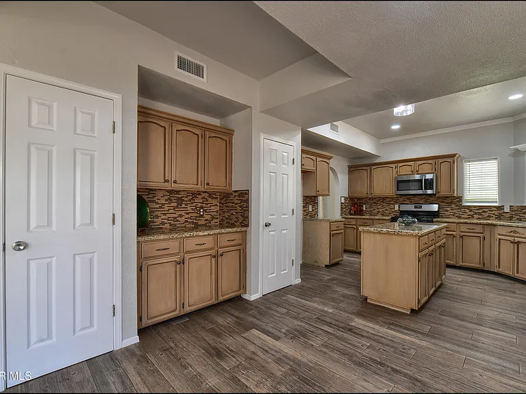 1909 Polly Harris Dr — Photo 13