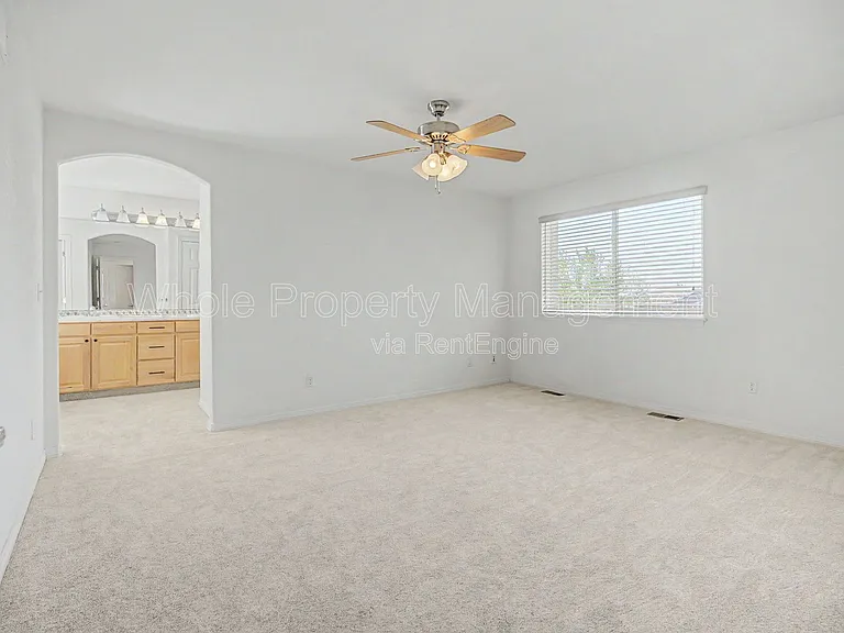 11081 Independence Cir W — Photo 16