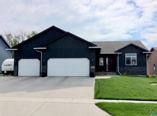 1616 S Mary Beth Ave, Sioux Falls, SD 57106