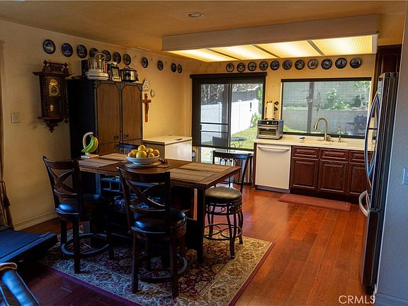 2nd image of 312 N Prospectors Rd