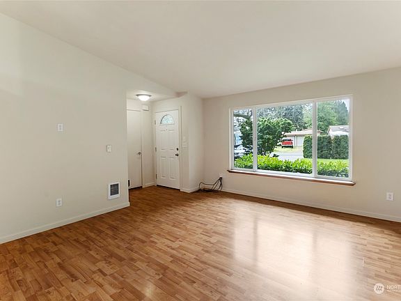 3rd image of 20804 91st Street E