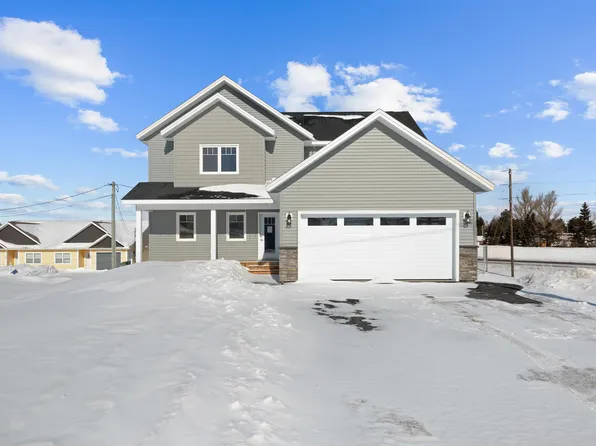 137 Oak Dr, Charlottetown, PE C1A 6T4