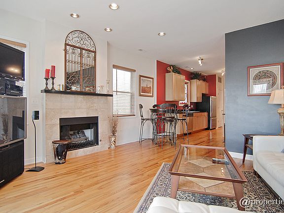 Living Room/Dining Room