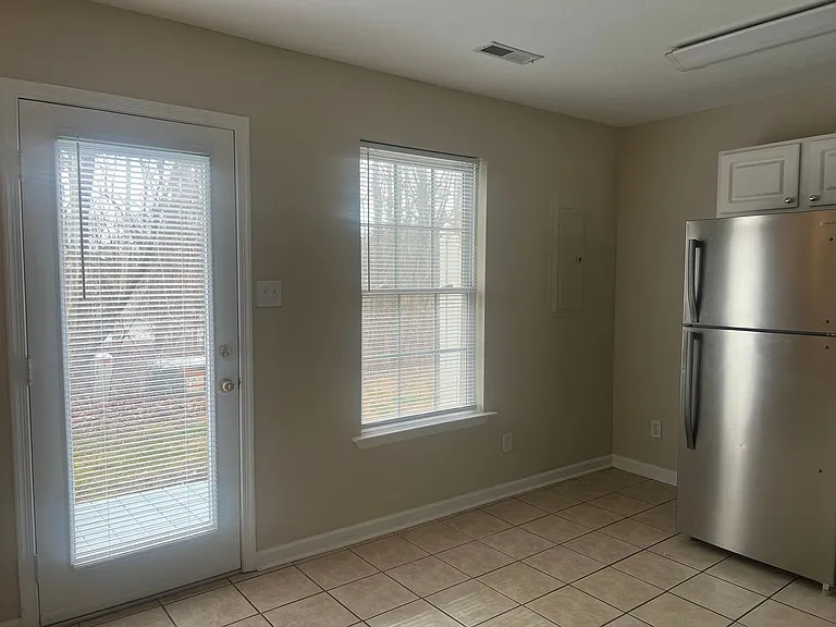 300 McConville Rd #70 — Photo 4
