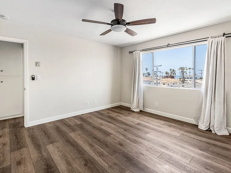 5015 Cape May Ave #304 — Photo 16