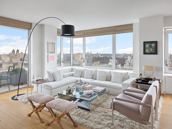 30 East 85th Street image 1 of 23