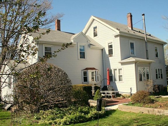 2nd image of 147 Oakdale Ave