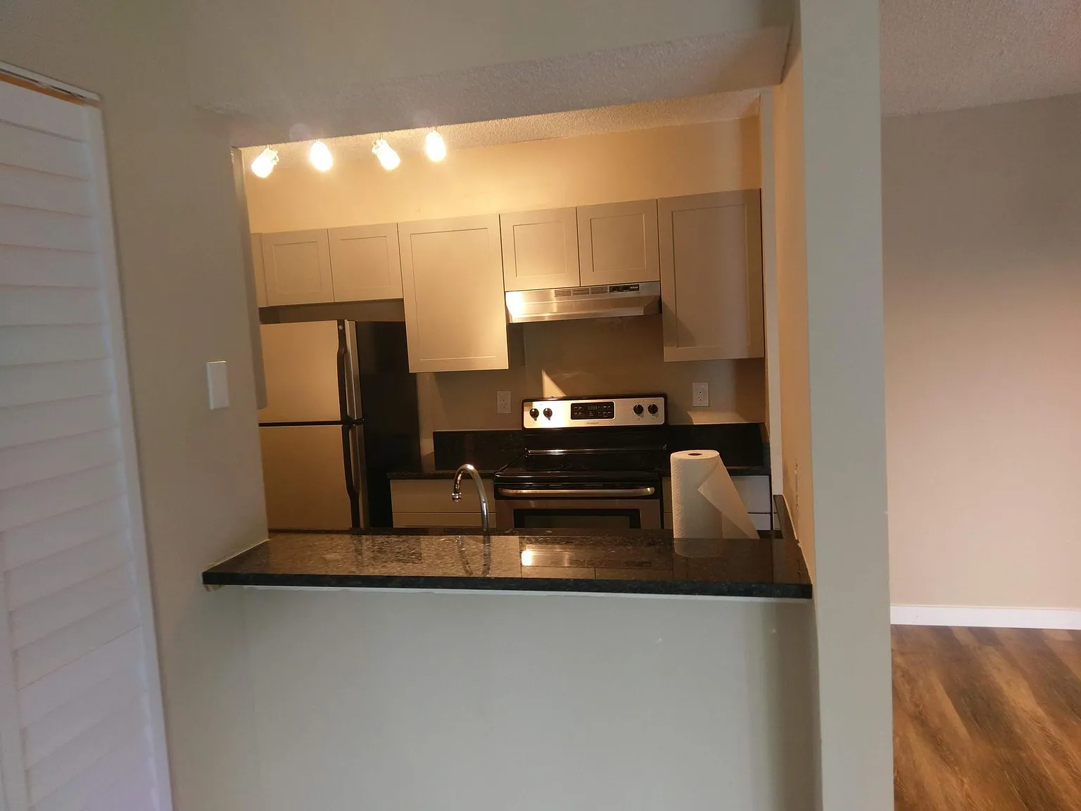 1 bed, 637 sqft, $1,650 — Photo 2