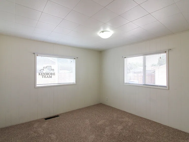 1615 Stevens Dr — Photo 14