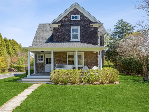https://photos.zillowstatic.com/fp/2b034a213770682c92cae98825a0feb0-p_e.webp