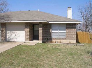 1102 Country Aire Dr #B, Round Rock, TX 78664