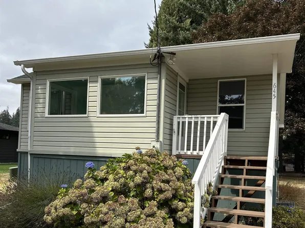 645 E Thornton Lake Dr NW, Albany, OR 97321