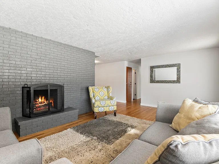 2101 N 23rd St — Photo 13